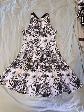 SO Black & White High-Neck Dress w/ watercolor flower design size M (Juniors)